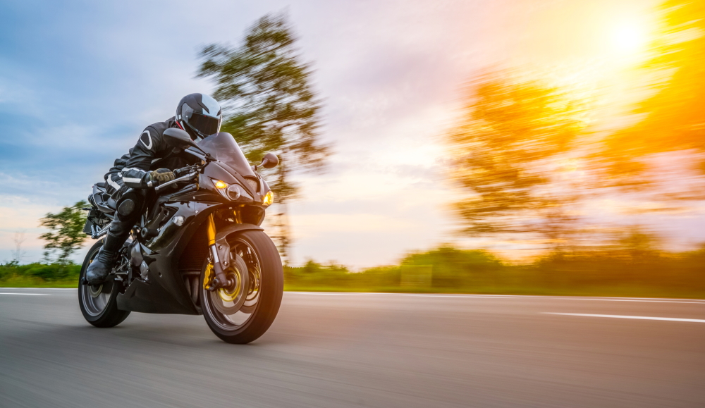 7 Tips For Safe Motorcycle Riding